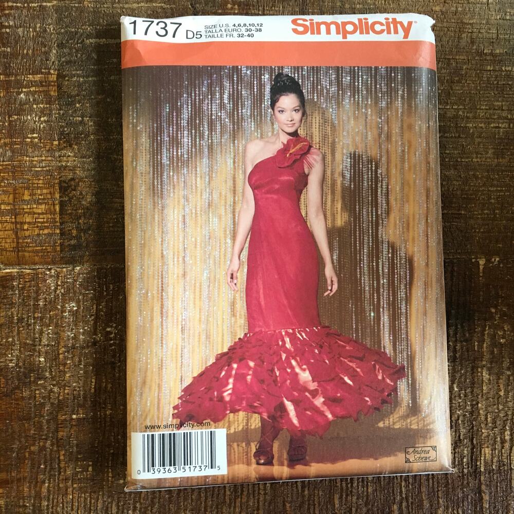 Simplicity 1737 Uncut OOP Katniss Hunger Games Formal Dress Pattern 12-20
